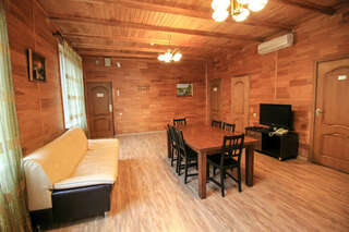 Парк-Отель Голицын Клуб Голицыно Коттедж деревянный на 11 мест №7-4