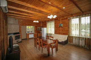 Парк-Отель Голицын Клуб Голицыно Коттедж деревянный на 11 мест №5-6